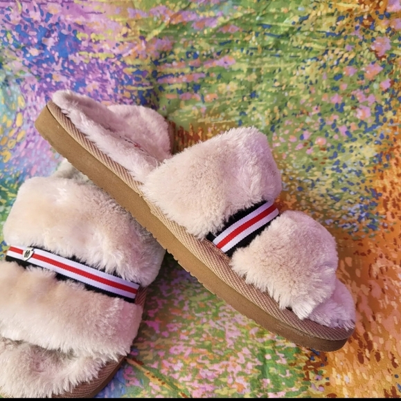 Minnetonka Women's 6 Plush Faux Fur Varsity Striped Comfort Slipper Slides - Picture 8 of 11